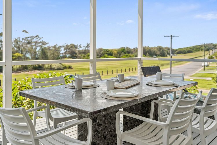 Sandy’s Getaway Holiday House