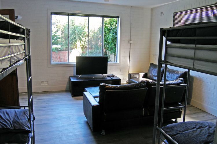 BEACH 100M CULBURRA BEACH