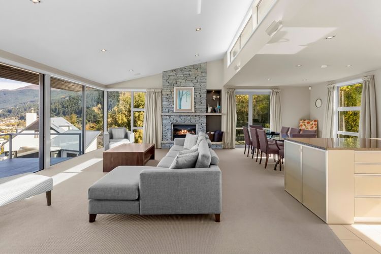 Remarkable Location Queenstown