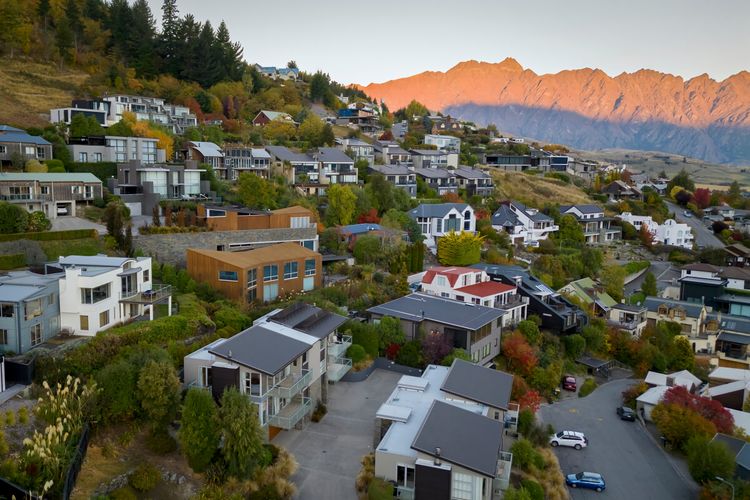 Remarkable Location Queenstown