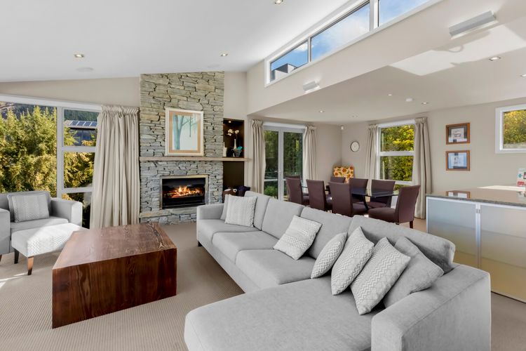 Remarkable Location Queenstown