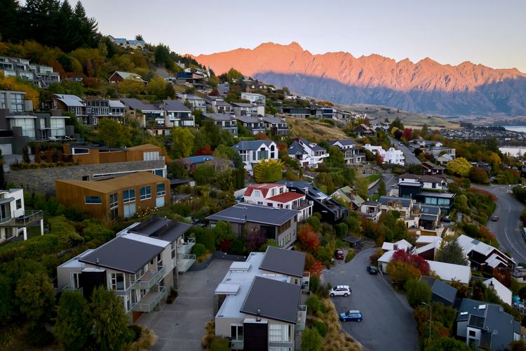 Remarkable Location Queenstown