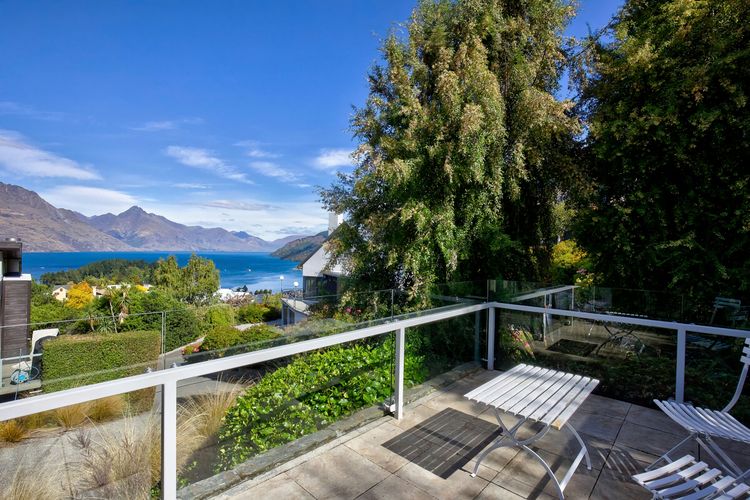 Remarkable Location Queenstown