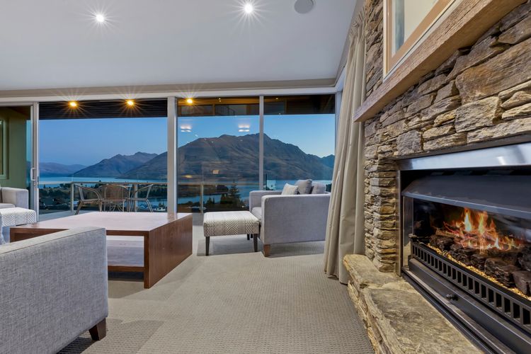 Remarkable Location Queenstown