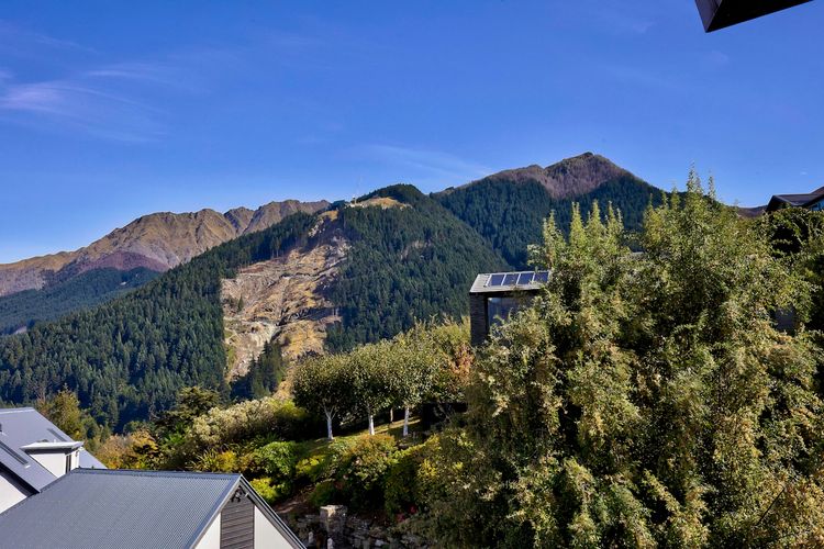 Remarkable Location Queenstown