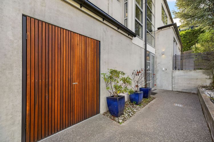 Central Queenstown Melbourne St Apartment