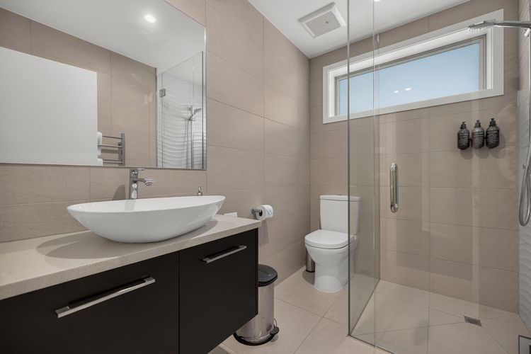 Central Queenstown Melbourne St Apartment
