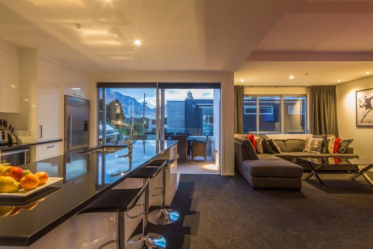 Full kitchen with Outdoor BBQ