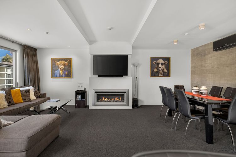 Central Queenstown Melbourne St Apartment