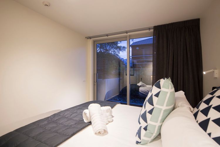 King bed or split into 2x single beds