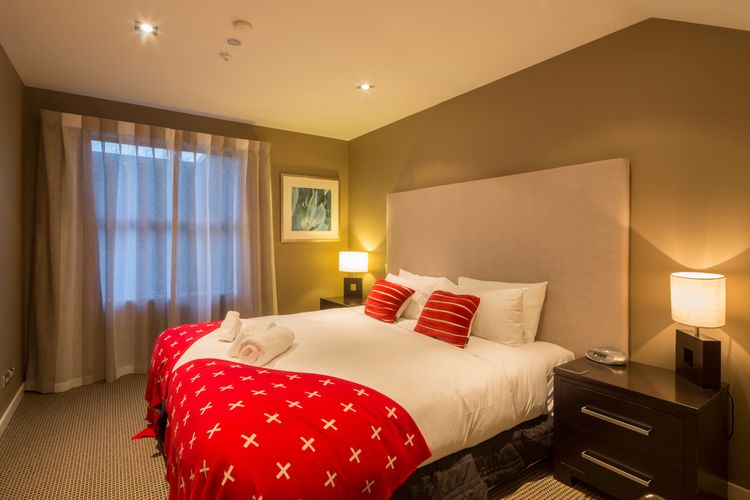 Standard Apartment Second Bedroom (splittable bed)