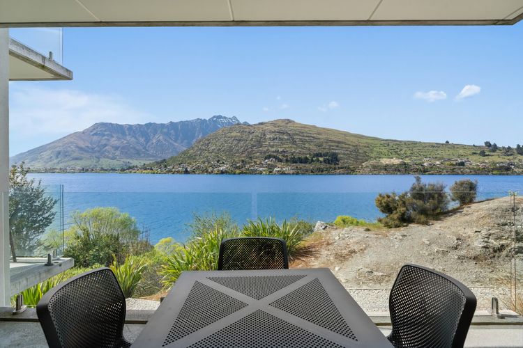 Residence du Lac by Staysouth Unit 15