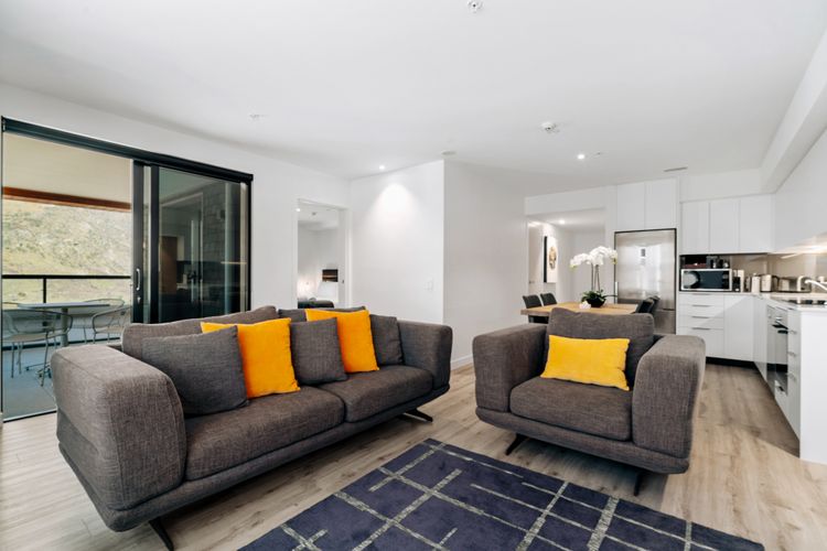 Riverview Retreat at Residence du Parc