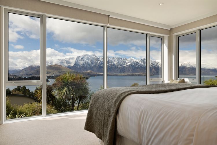The Views and Spa 4BRM