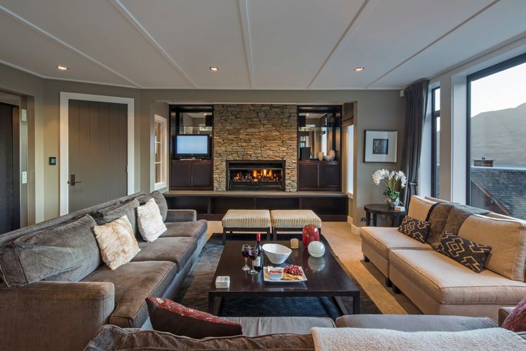 Commonage 2br Grand Promenade