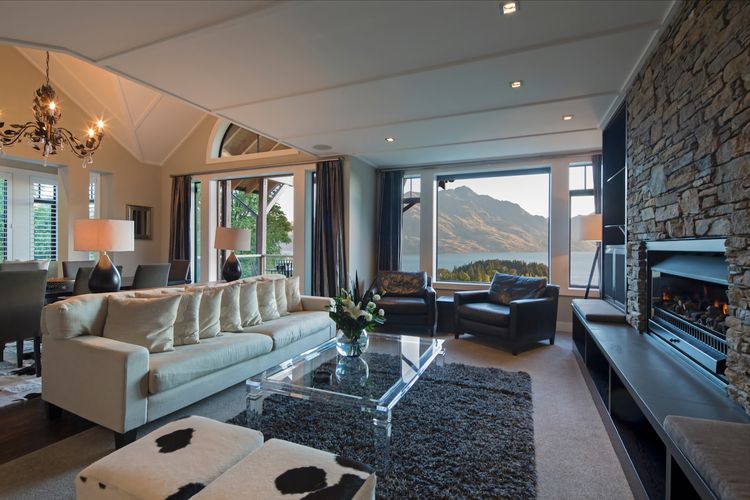 Commonage 2br Grand Promenade