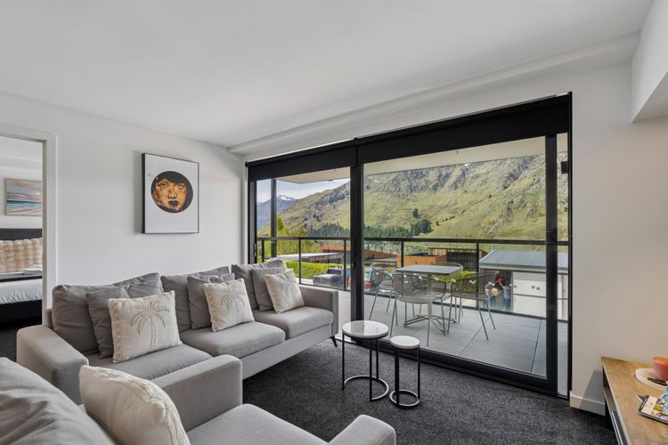 Kiwi 2-bed Apartment minutes from Coronet Peak
