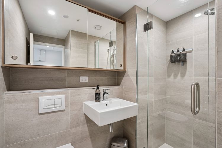 Kiwi 2-bed Apartment minutes from Coronet Peak