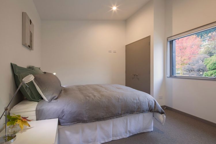 22 Hallenstein Apt Mews 2 M2