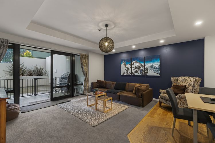 Central Peaks Retreat – walk to CBD