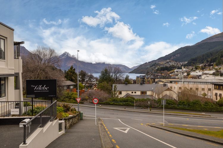 Central Peaks Retreat – walk to CBD