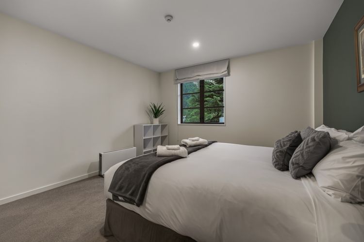Central Peaks Retreat – walk to CBD