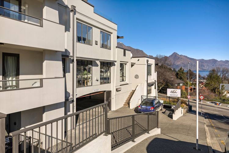 Central Peaks Retreat – walk to CBD