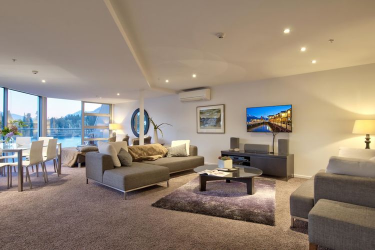 Bay View Condo by Staysouth