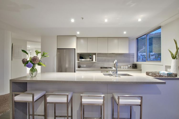 Bay View Condo by Staysouth