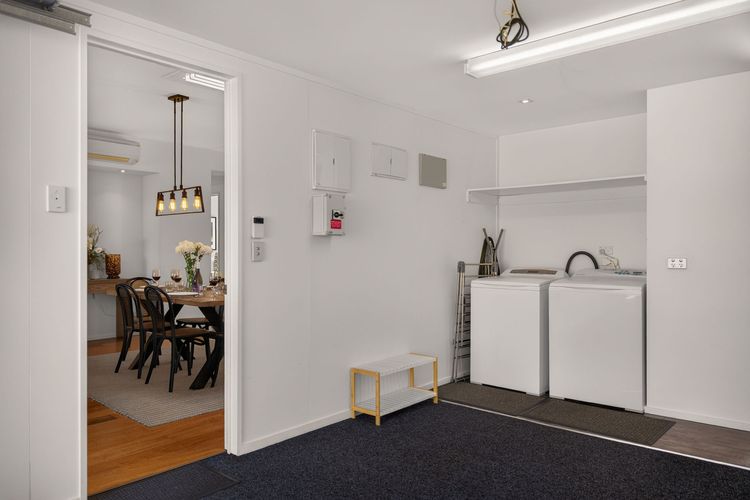 Central Queenstown 3 Bed Villa