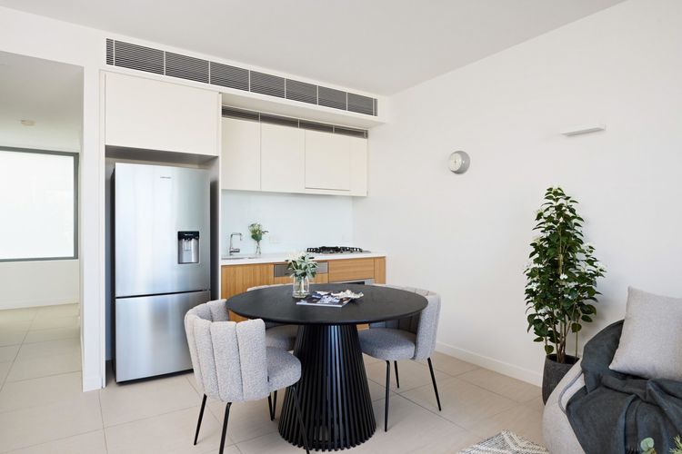 Metropolitan Woolloomooloo I90