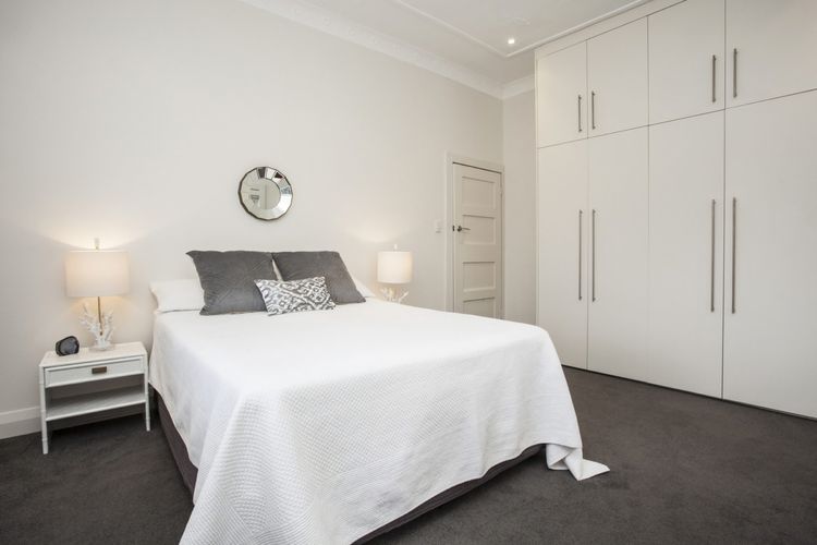 Woollahra Roslyndale Ave I90