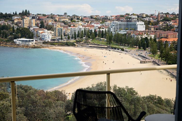 Coogee Surf View I90