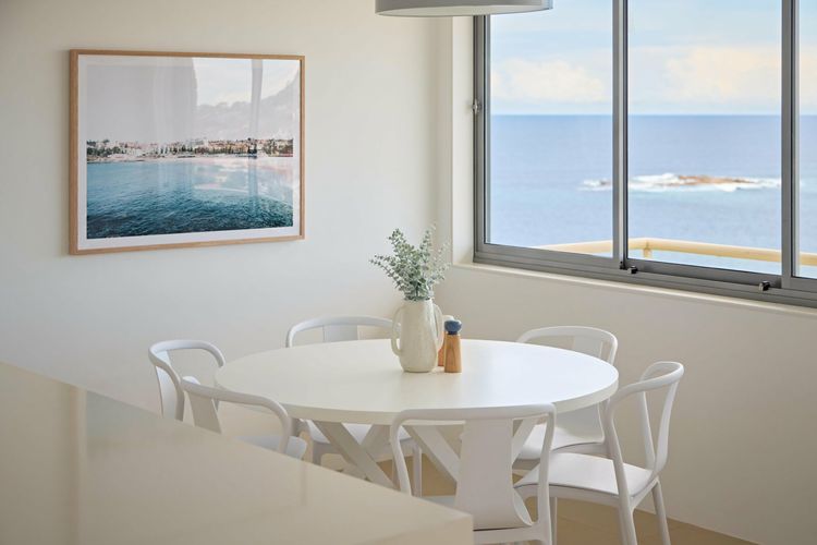 Coogee Surf View I90