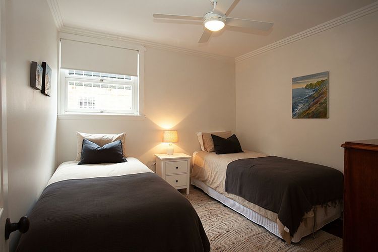 Harbourside Hideaway Double Bay ISYD