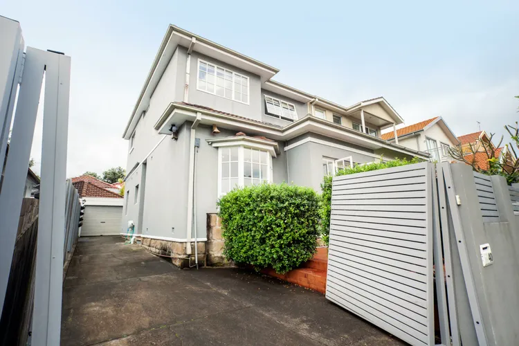 Bondi Coastal Dream ISYD
