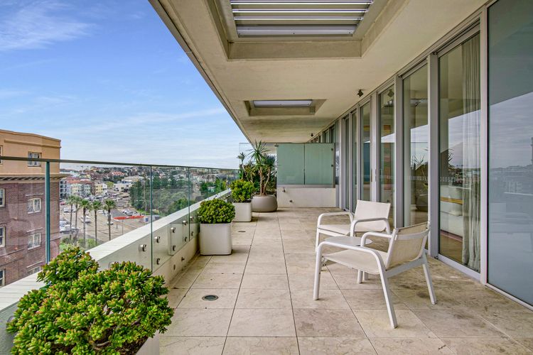 180 Sunset Penthouse IBO/IH7 Luxe