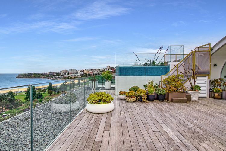 180 Sunset Penthouse IBO/IH7 Luxe