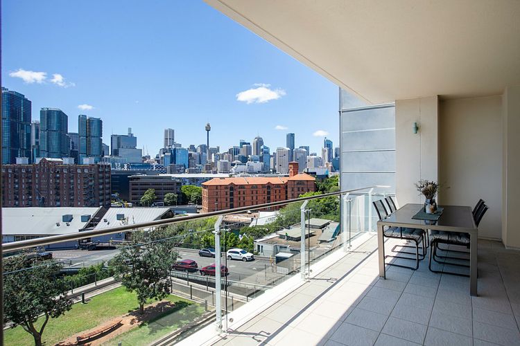 Harbour Views Pyrmont IH