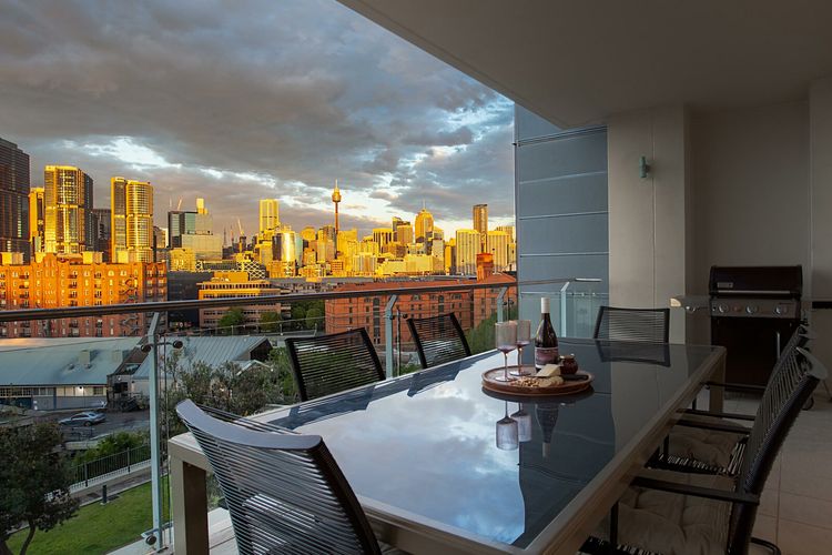 Harbour Views Pyrmont IH