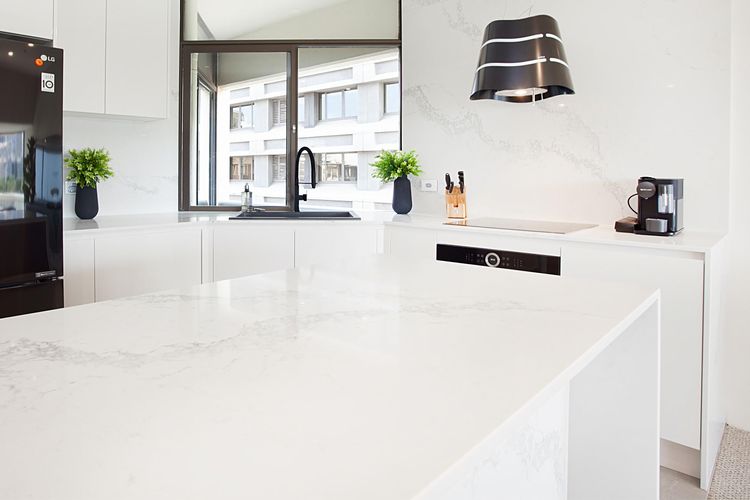 Hydeaway Luxe City Apartment I90