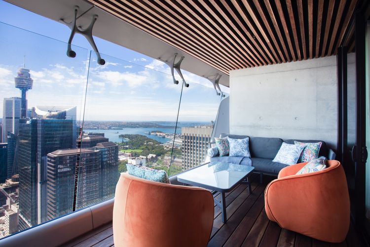 Prestige City Chic I90