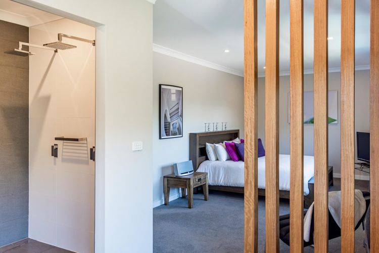 Riverview Residence RH