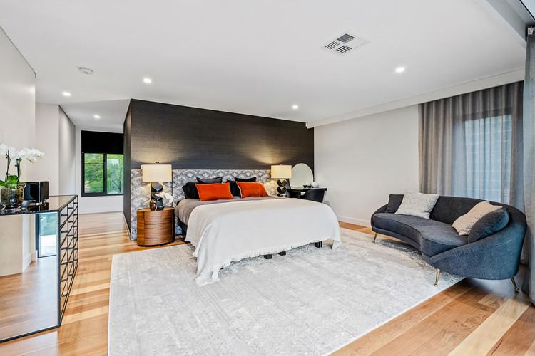 Northbridge House IH