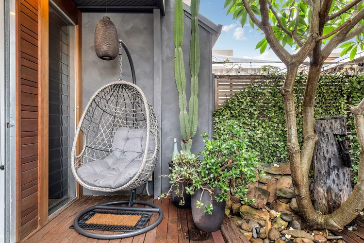 Urban Escape Glebe ISYD