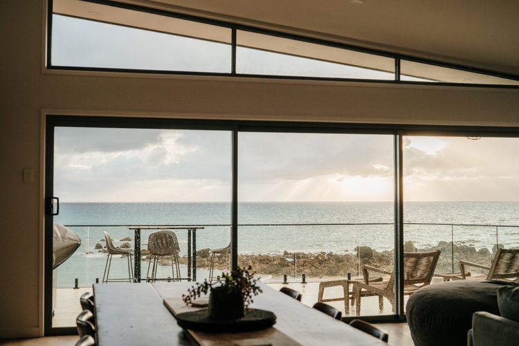 Novo Luxury Apartment Penguin Accommodation ITAS