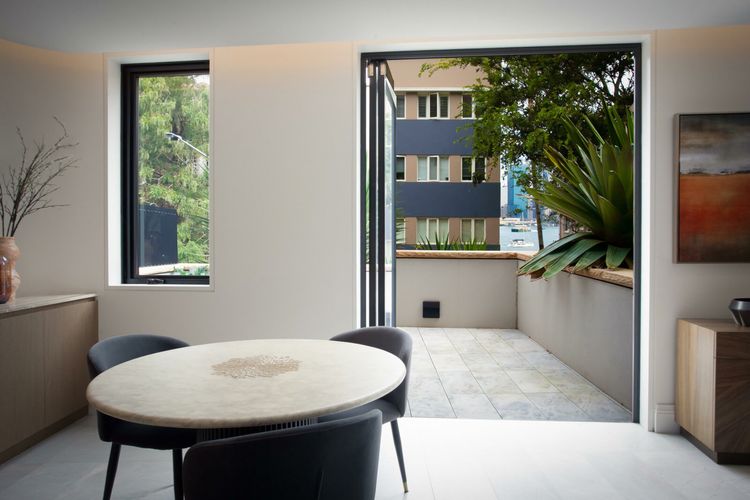 Kirribilli Charisma I90