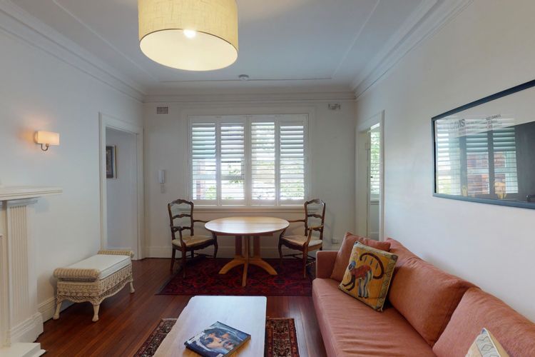 Elegant Art Deco Edgecliff I90