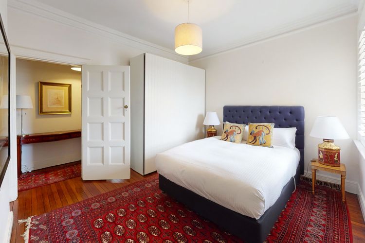 Elegant Art Deco Edgecliff I90