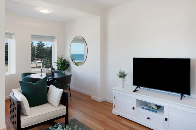 Deco Delight (ISYD)